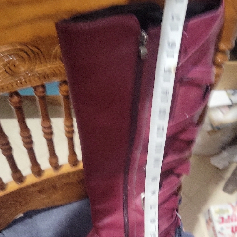Gorgeous 17" Tie up Back zipperes Dressy Boots ( wore once) - Picture 3 of 5